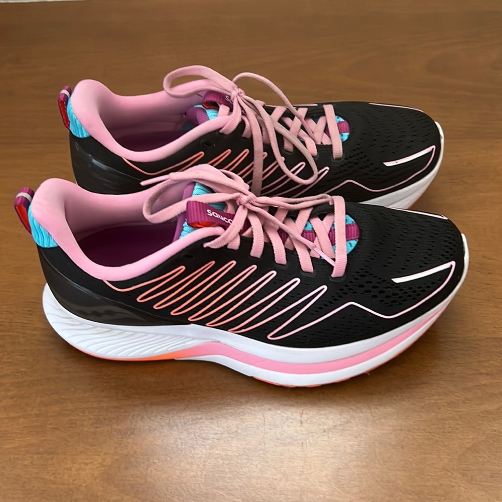 Saucony Endorphin Shift future sneaker